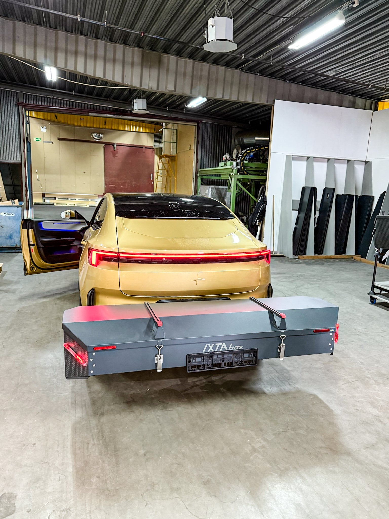 Master Your Road Trips: Essential Packing Tips with IXTAbox for Effortless Travel